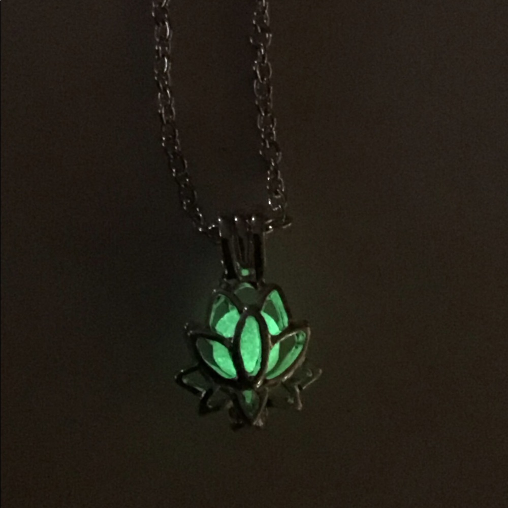 Luminous green glow lotus flower necklace